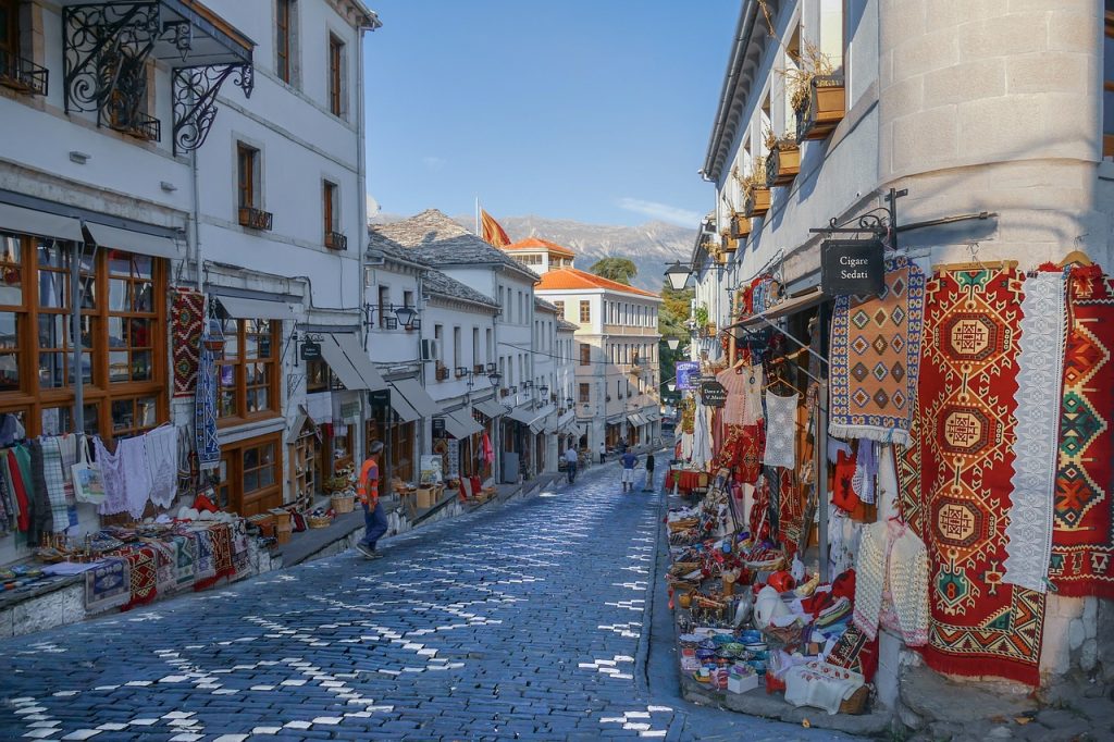 Tasse in Albania